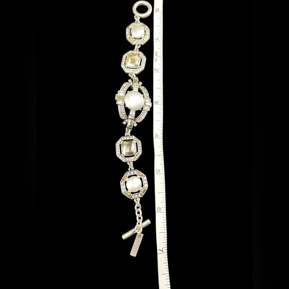 White House Black Market faux pearl and crystal embellished toggle bracelet - Picture 4 of 5